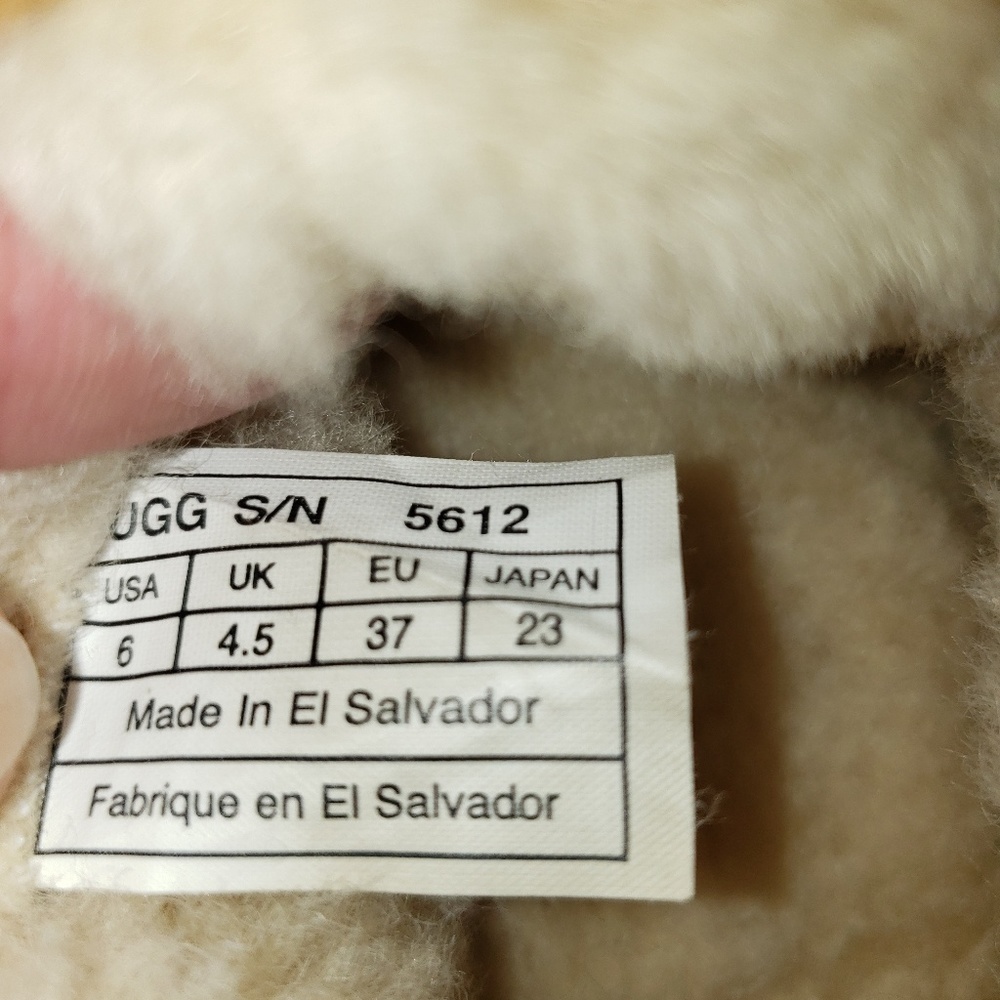 UGG Dakota slippers - Picture 7 of 7